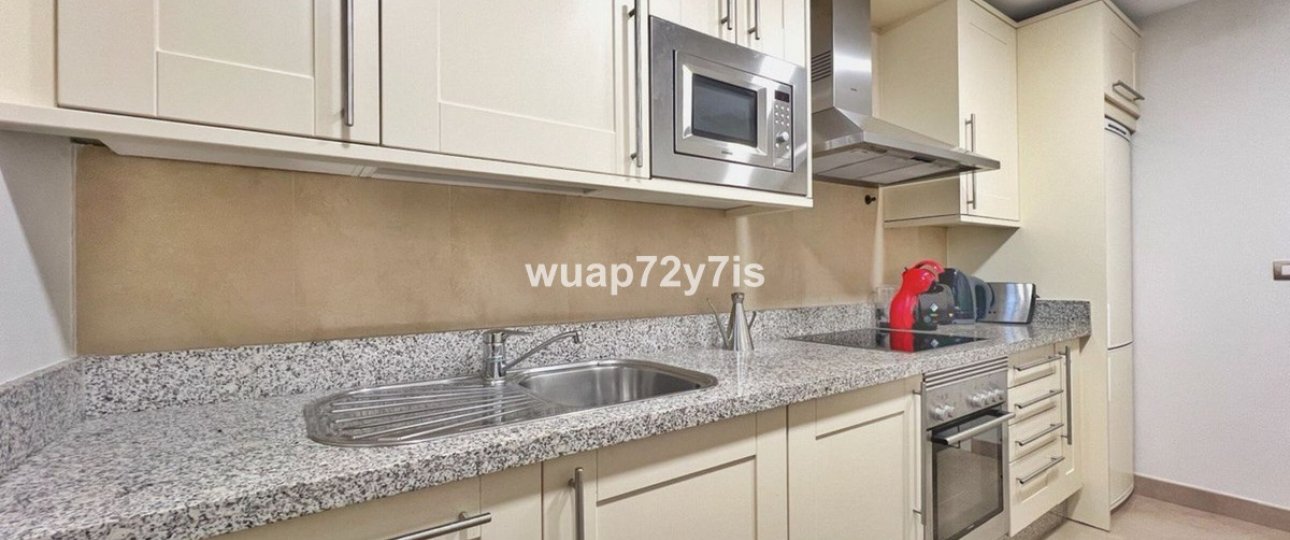 Resale - apartment - Benahavís - Benahavís Centro