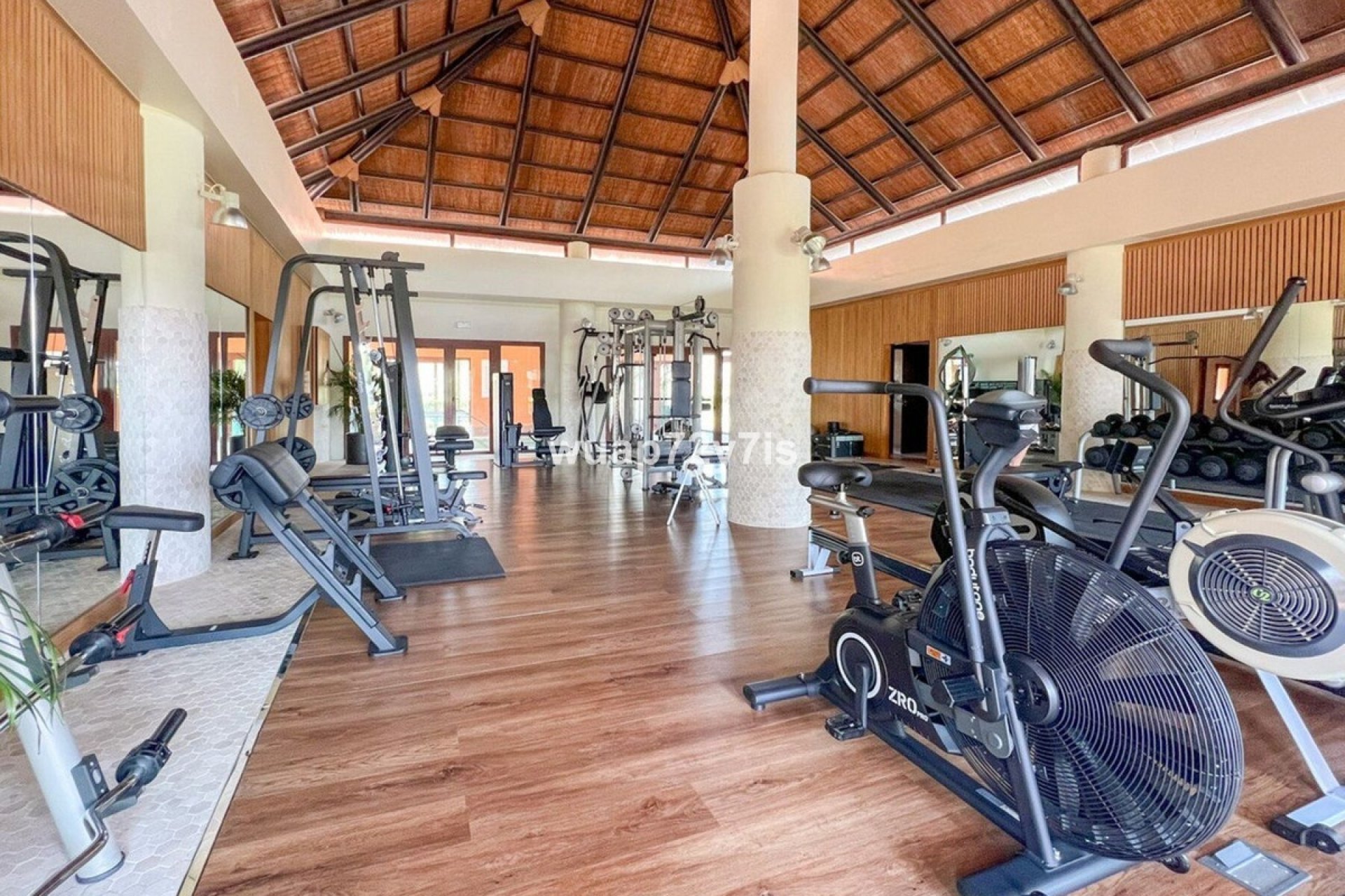 Resale - apartment - Benahavís - Benahavís Centro