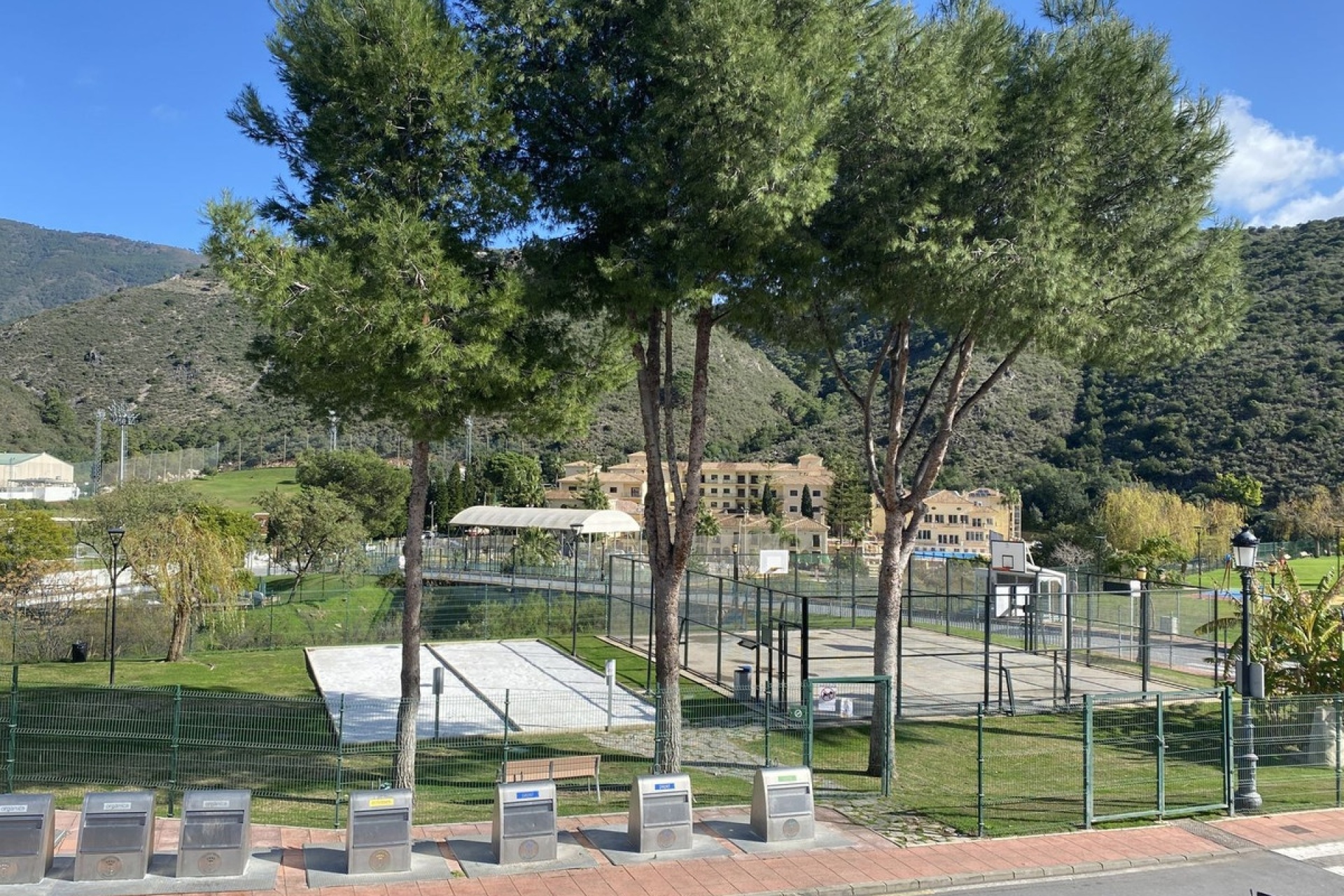 Resale - apartment - Benahavís - Benahavís Centro