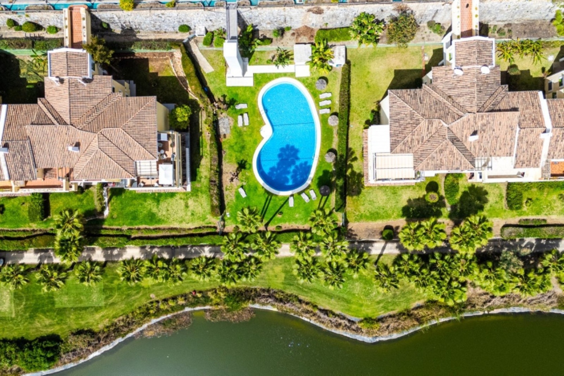 Resale - apartment - Benahavís - Benahavís Centro