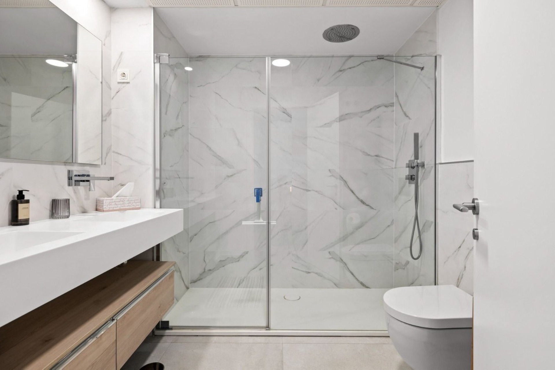 Resale - apartment - Benahavís - Benahavís Centro
