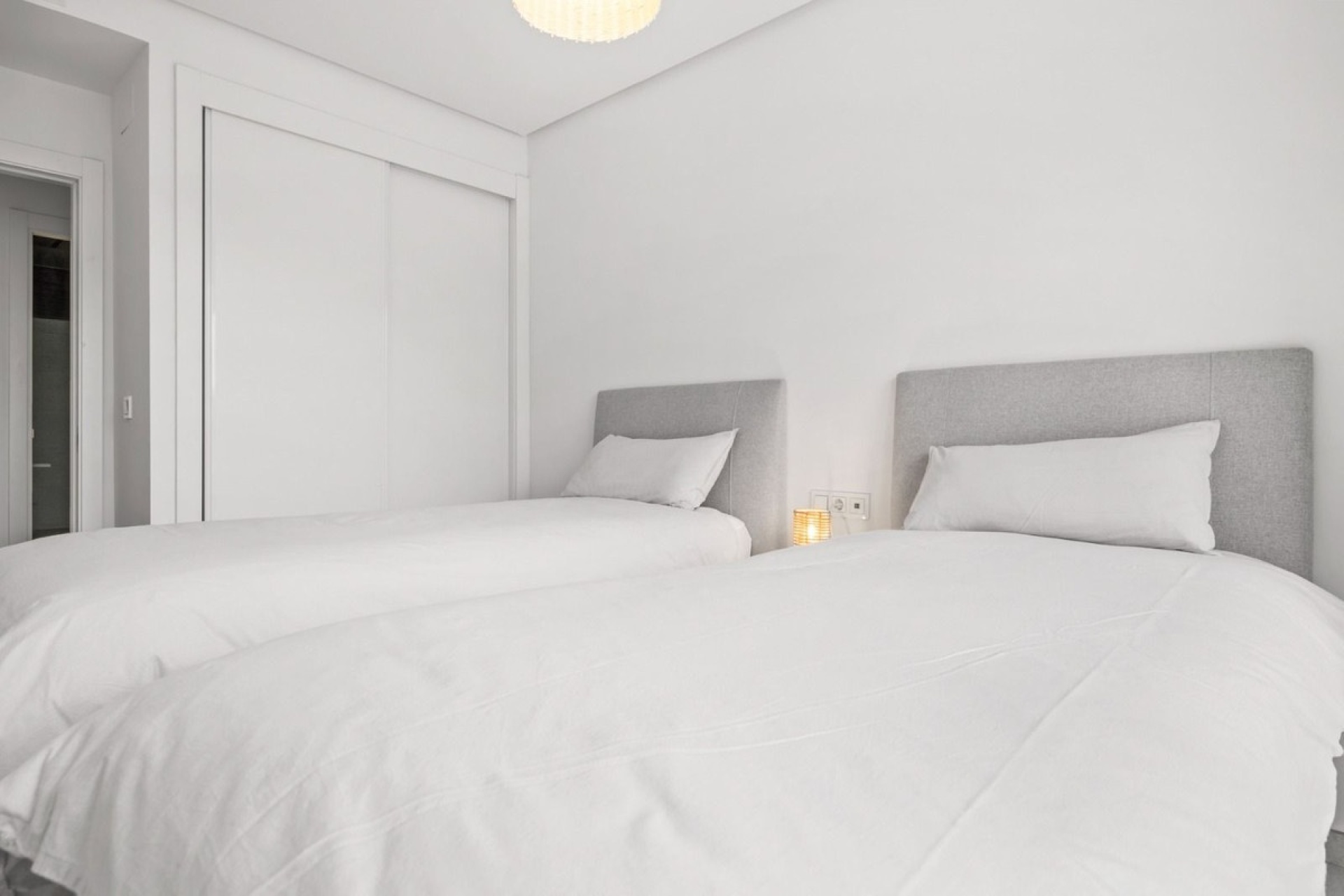 Resale - apartment - Benahavís - Benahavís Centro