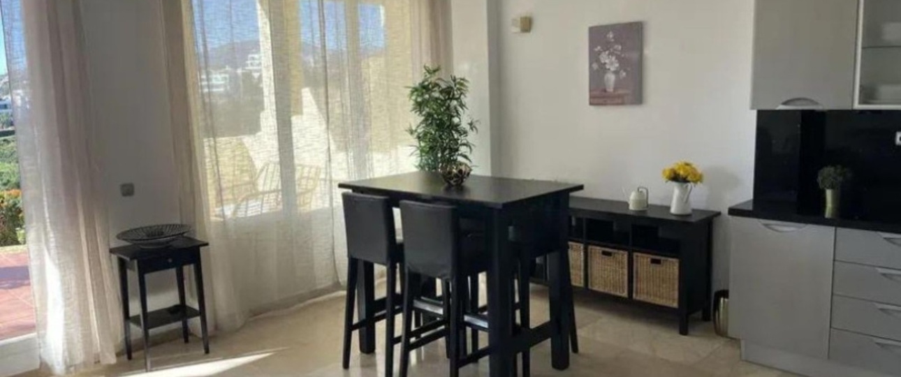 Resale - apartment - Benahavís - Benahavís Centro