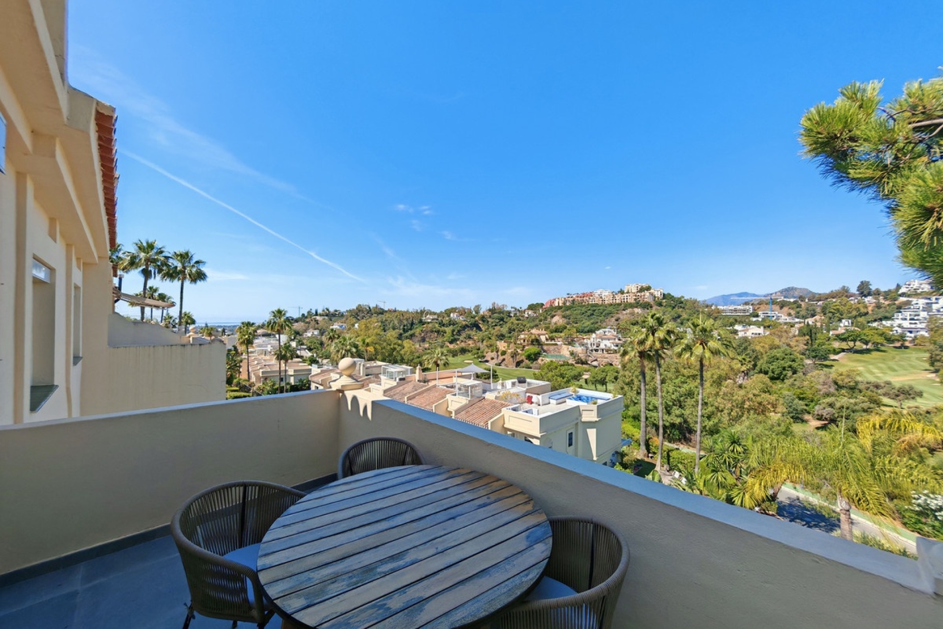 Resale - apartment - Benahavís - Benahavís Centro