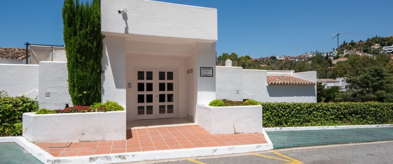 Resale - apartment - Benahavís - Benahavís Centro