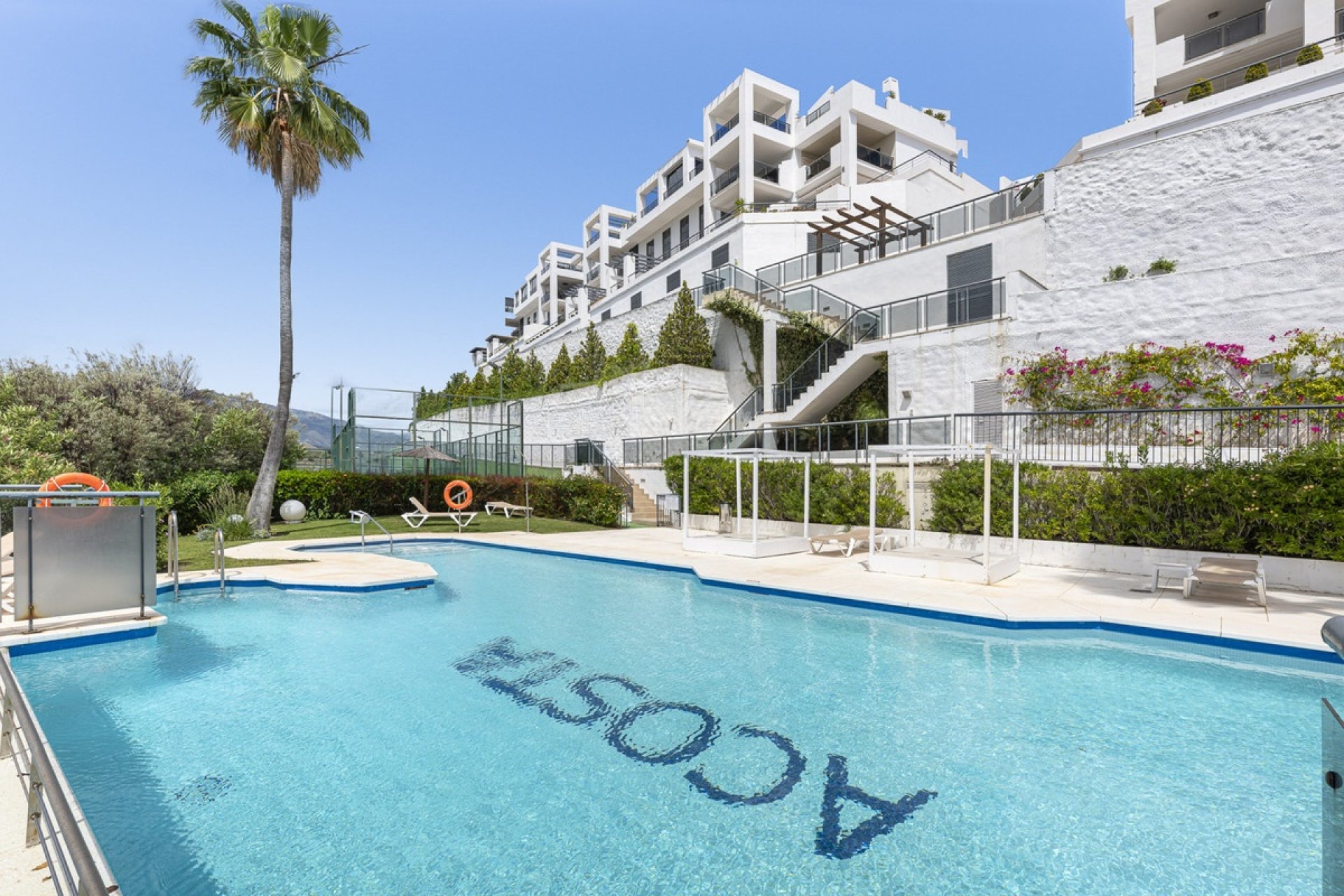 Resale - apartment - Benahavís - Benahavís Centro