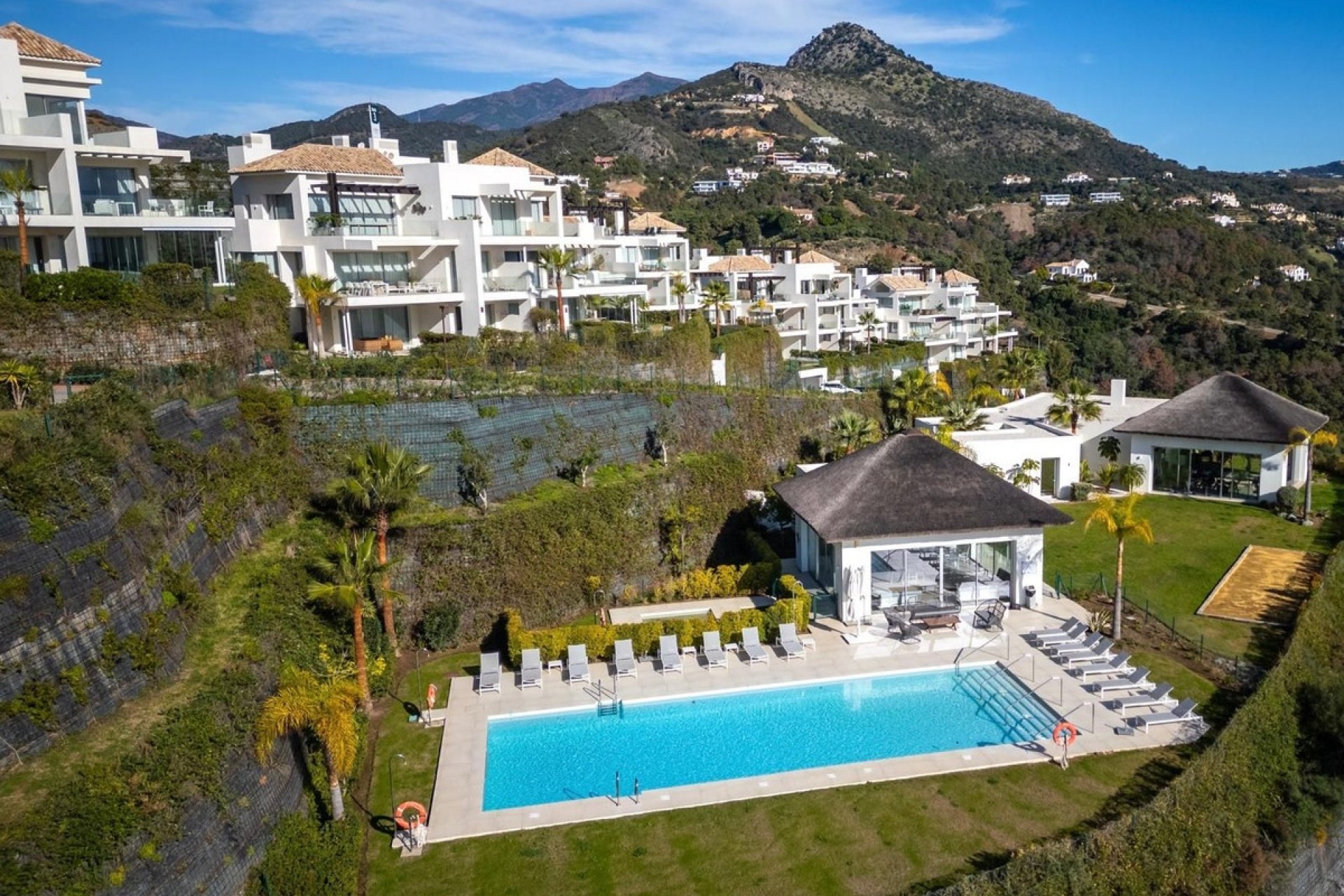 Resale - apartment - Benahavís - Benahavís Centro