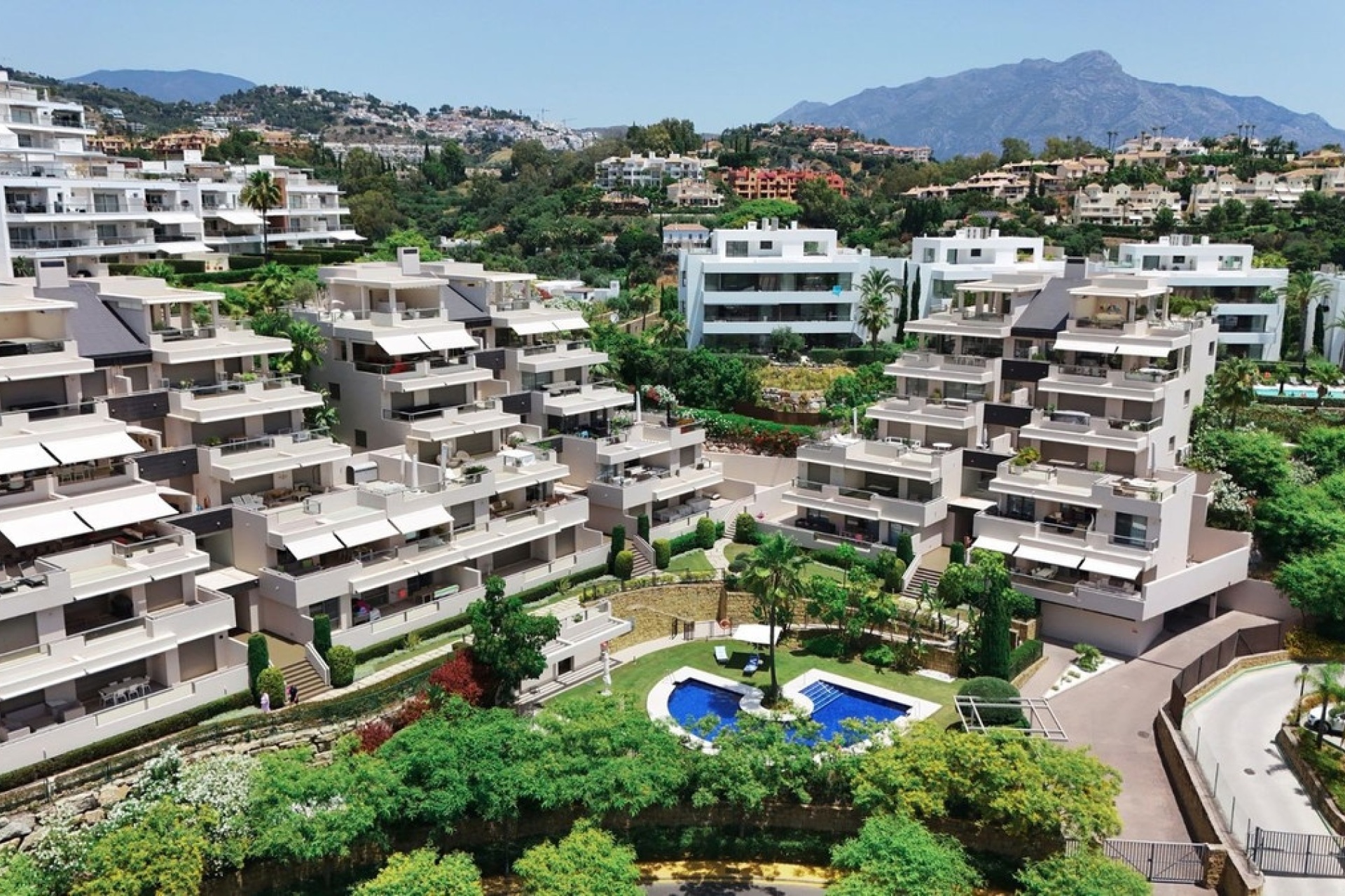 Resale - apartment - Benahavís - Benahavís Centro