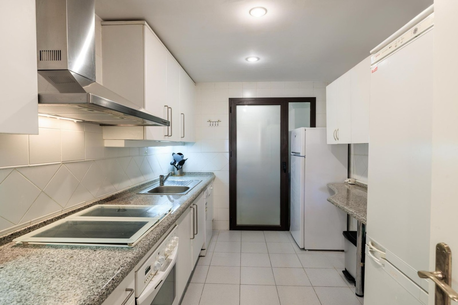 Resale - apartment - Benahavís - Benahavís Centro