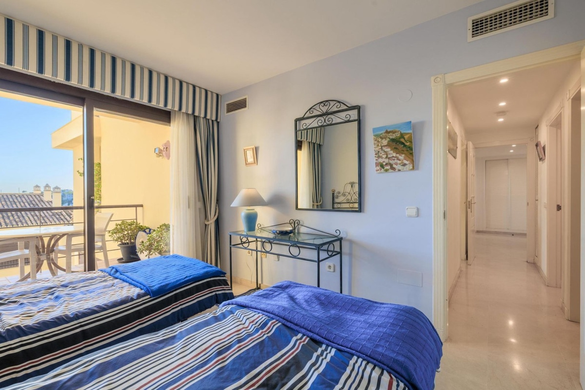 Resale - apartment - Benahavís - Benahavís Centro