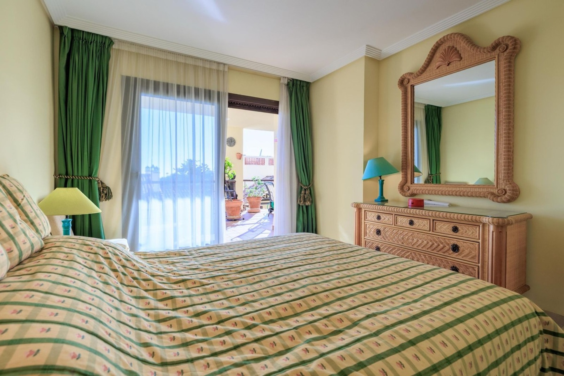 Resale - apartment - Benahavís - Benahavís Centro