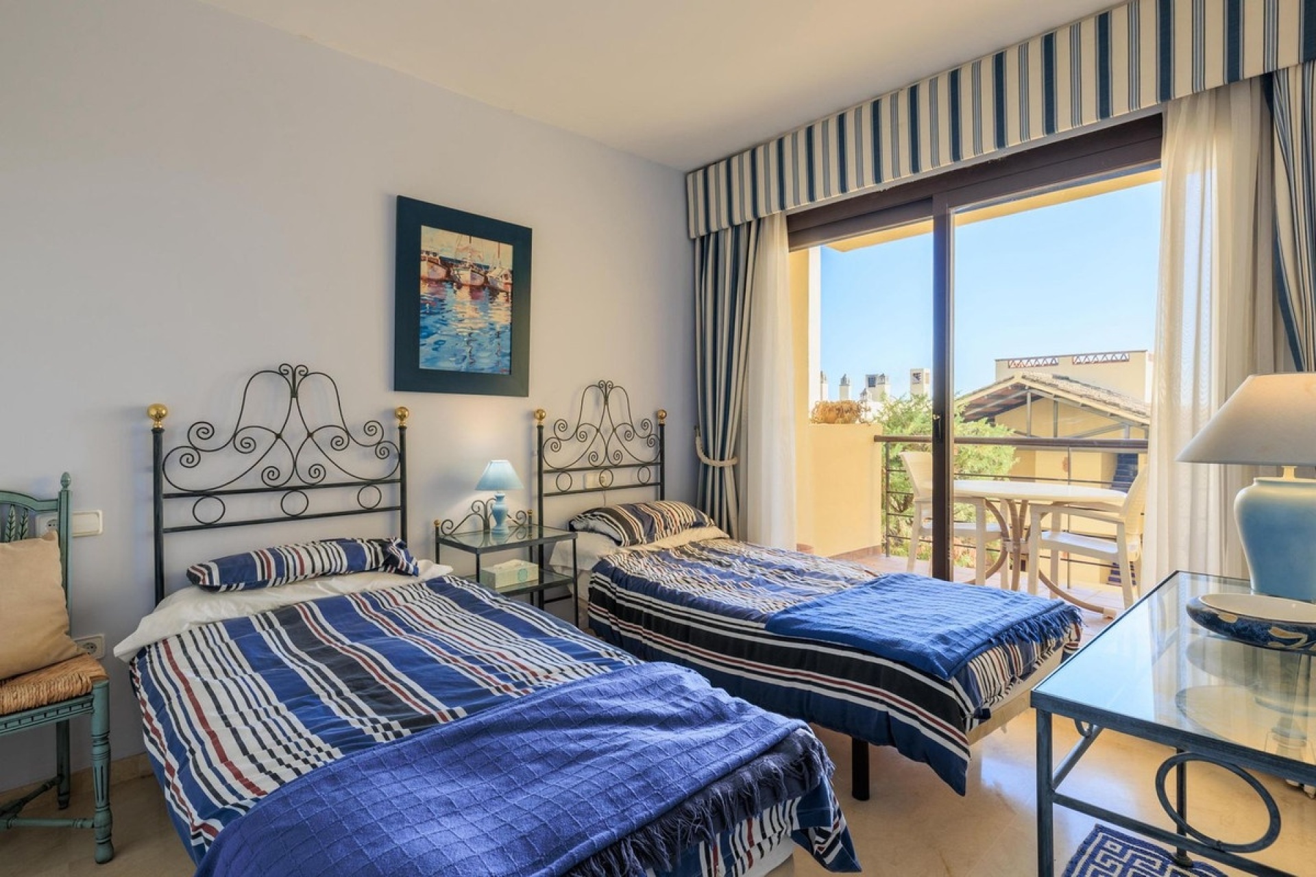 Resale - apartment - Benahavís - Benahavís Centro