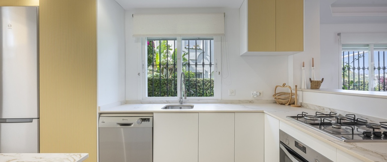 Resale - apartment - Benahavís - Benahavís Centro