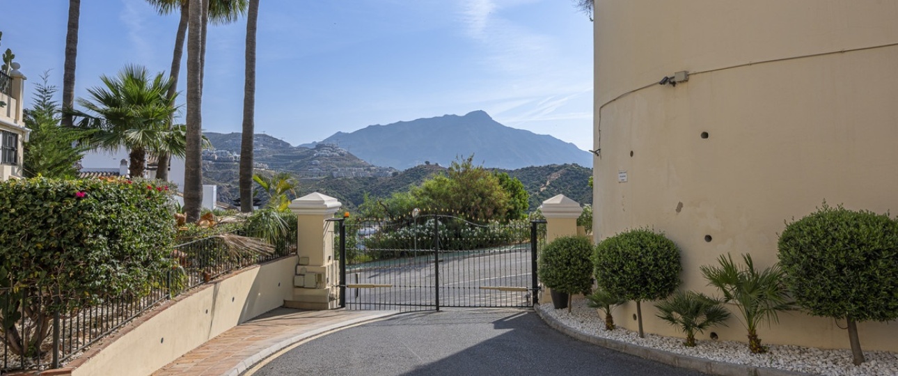 Resale - apartment - Benahavís - Benahavís Centro