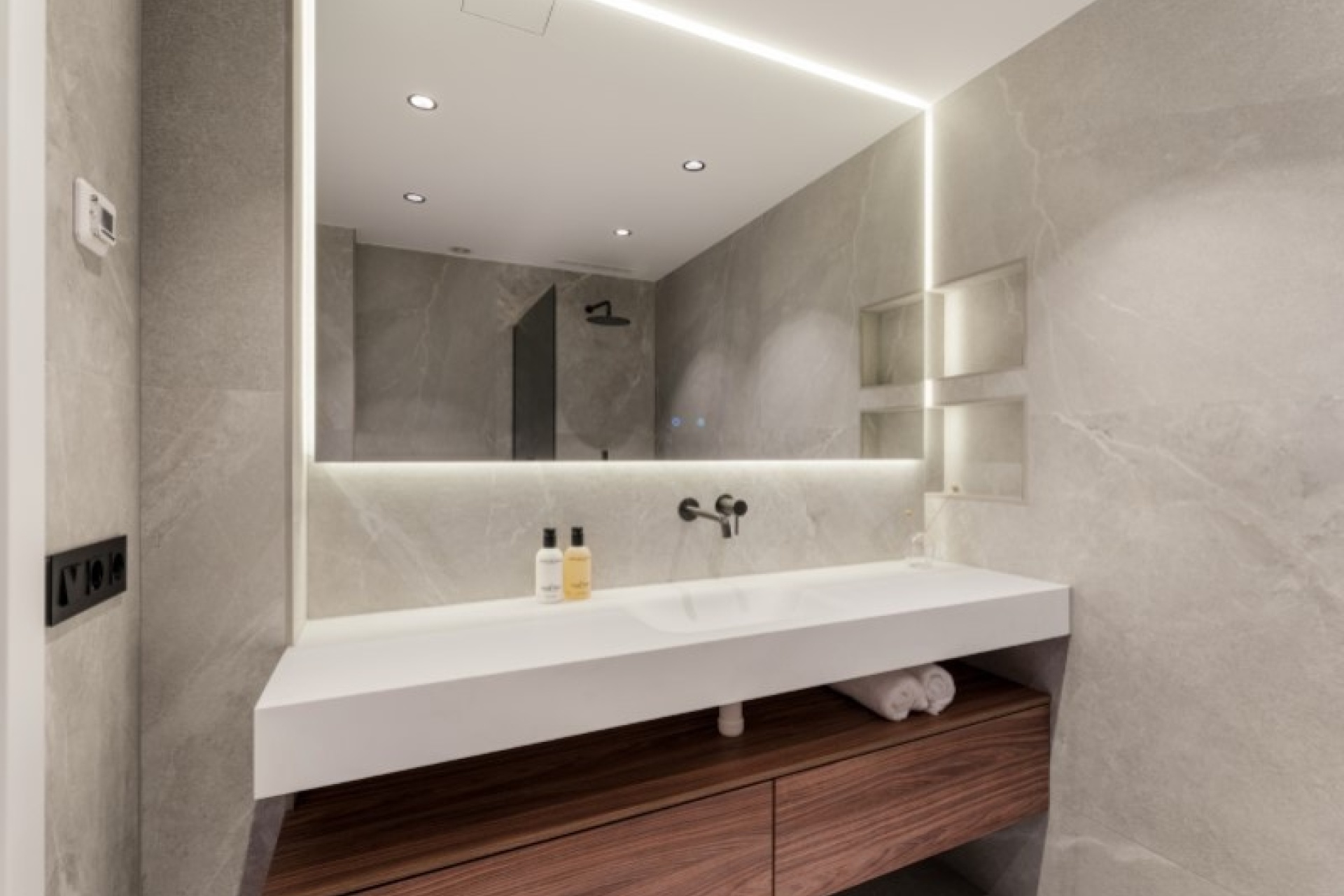 Resale - apartment - Benahavís - Benahavís Centro