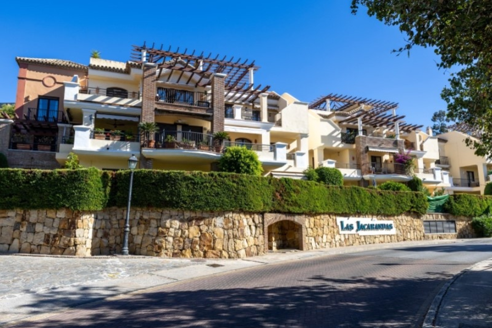 Resale - apartment - Benahavís - Benahavís Centro