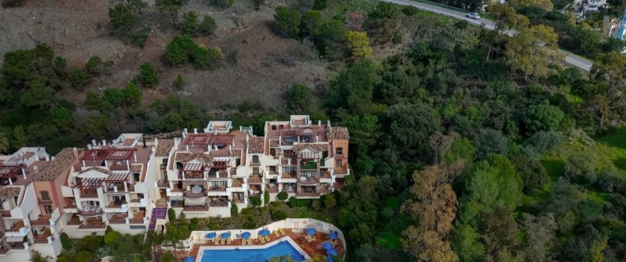 Resale - apartment - Benahavís - Benahavís Centro