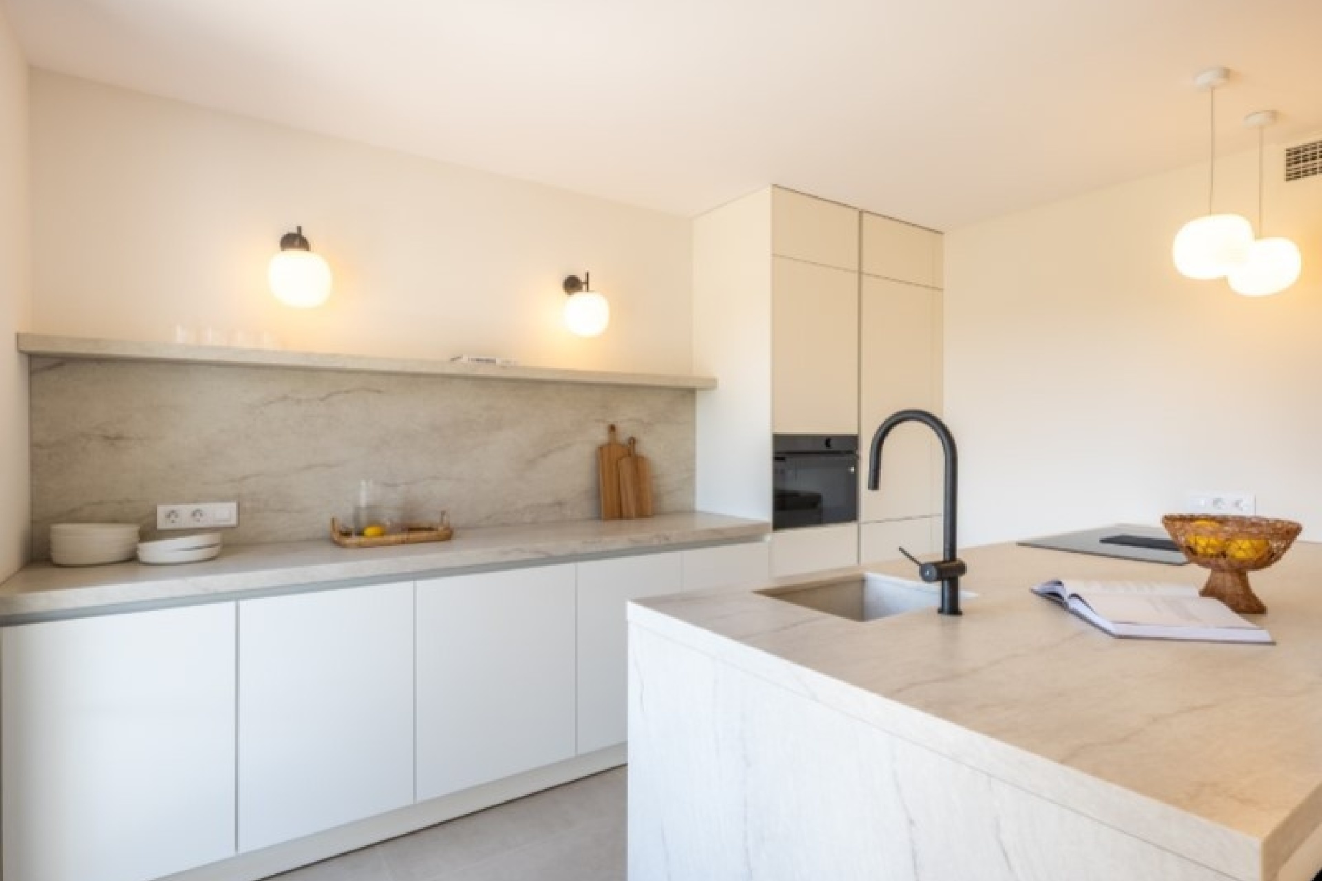 Resale - apartment - Benahavís - Benahavís Centro
