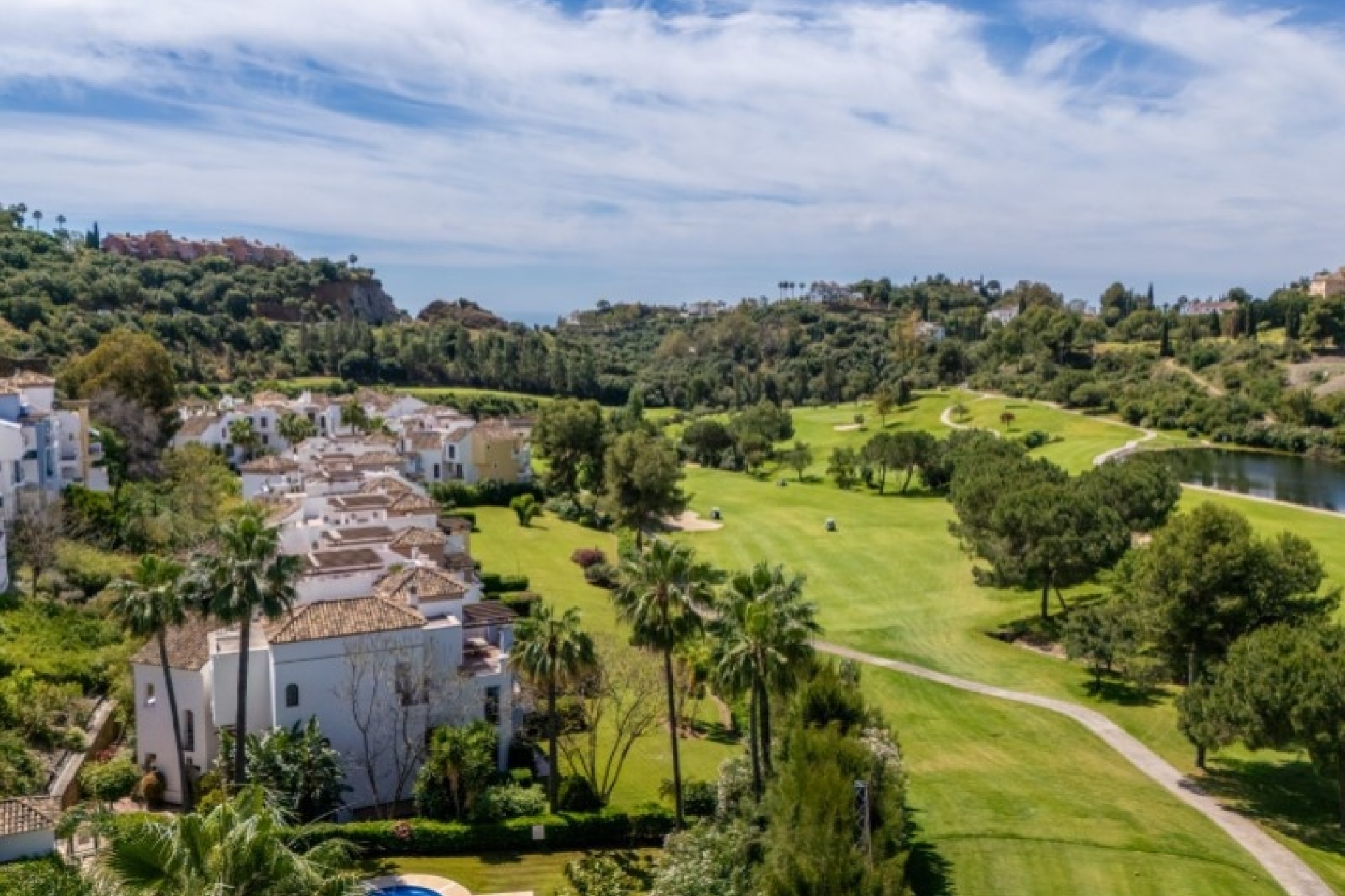 Resale - apartment - Benahavís - Benahavís Centro