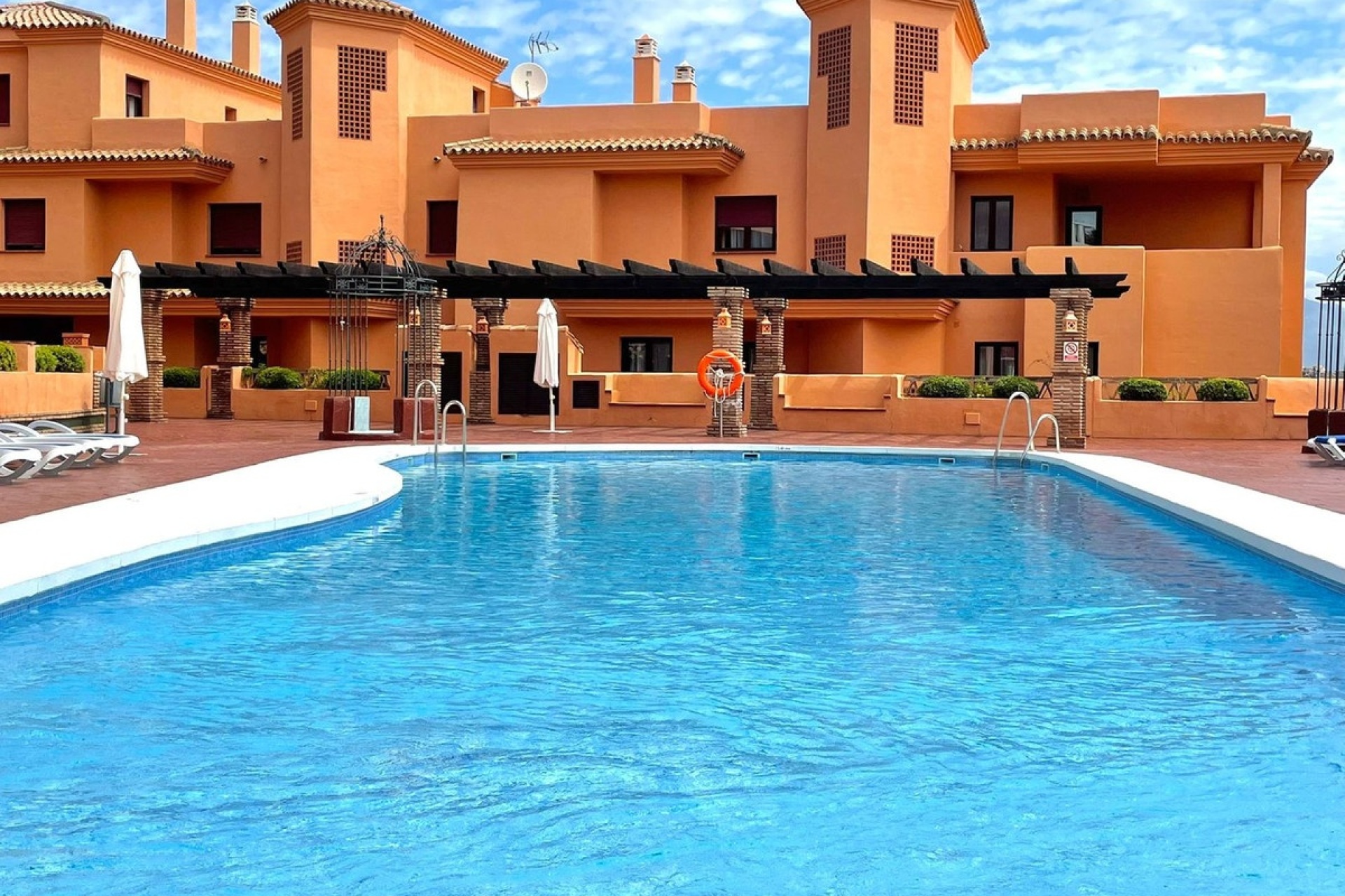Resale - apartment - Benahavís - Benahavís Centro