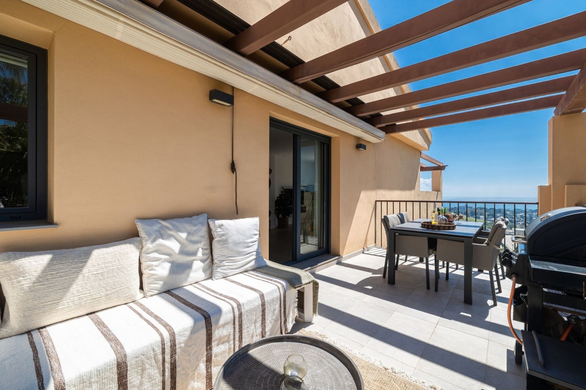 Resale - apartment - Benahavís - Benahavís Centro