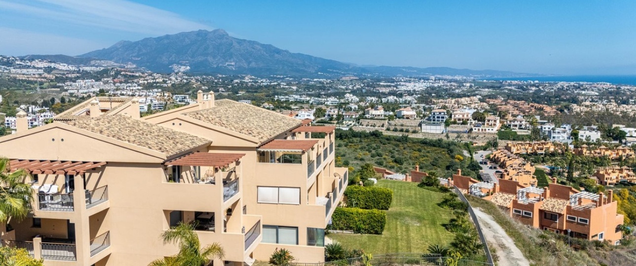 Resale - apartment - Benahavís - Benahavís Centro
