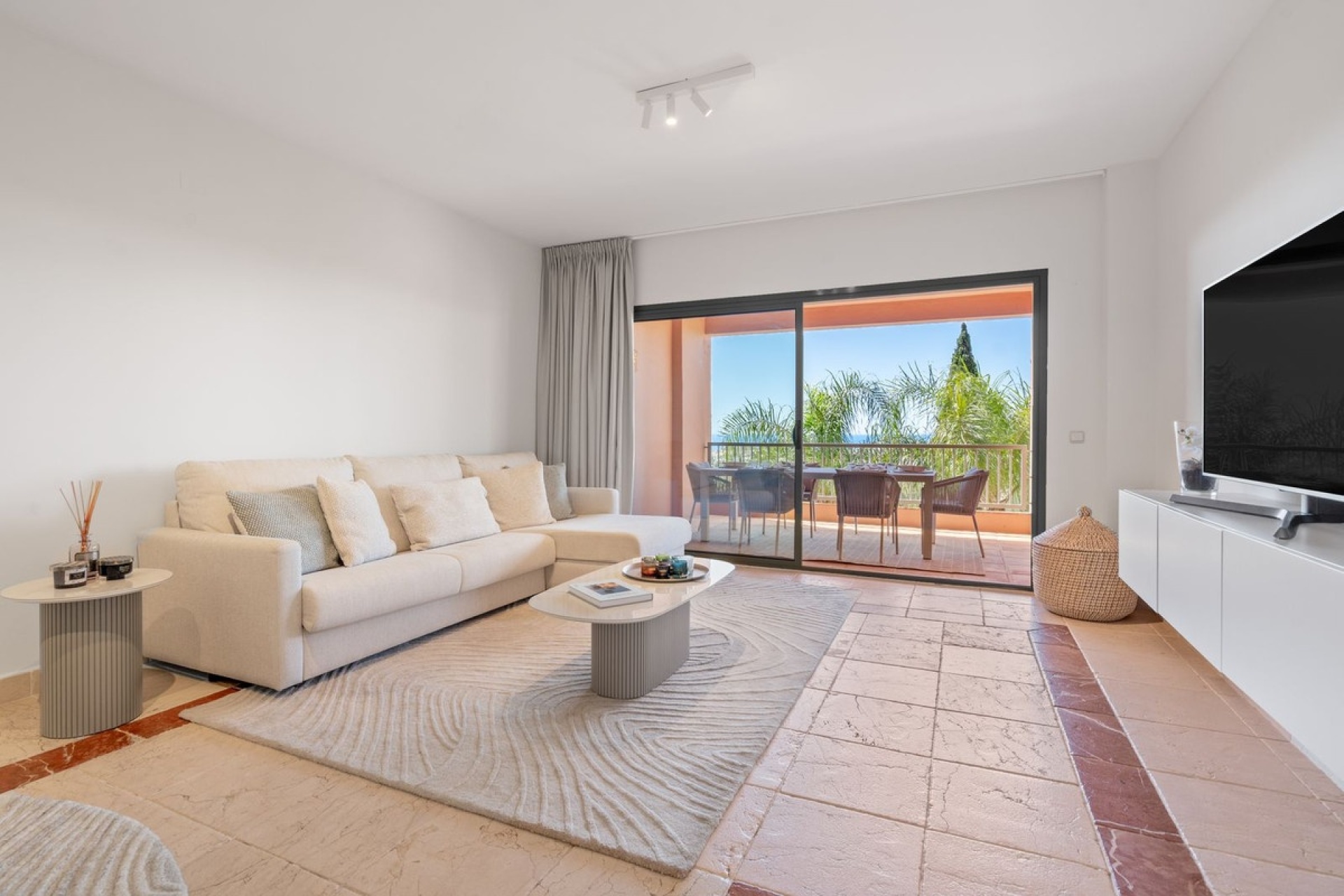Resale - apartment - Benahavís - Benahavís Centro