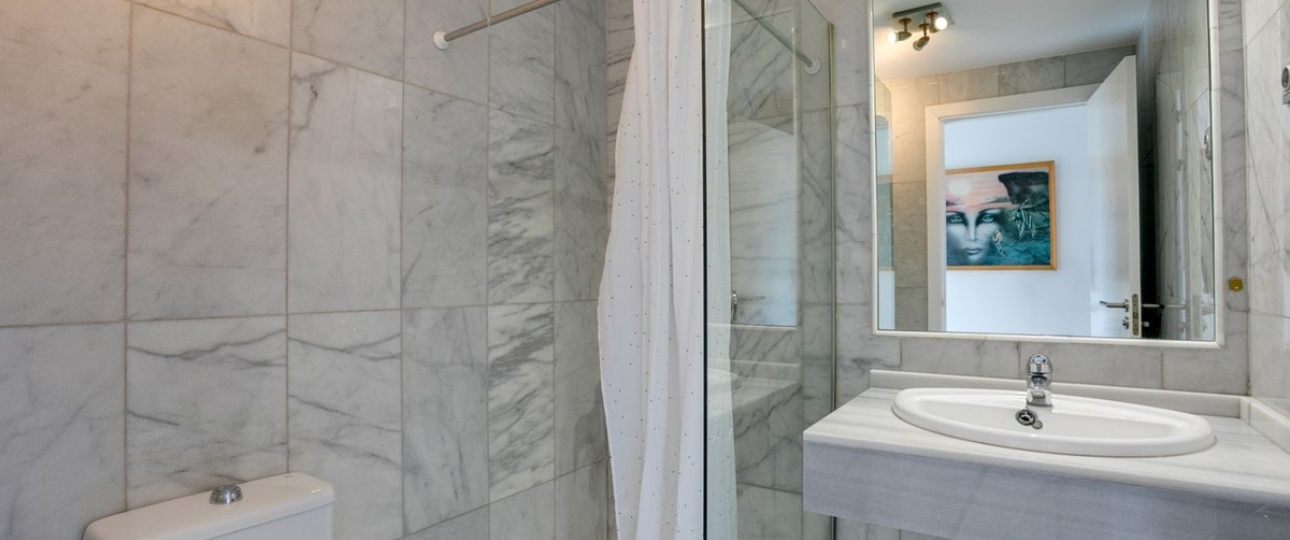 Resale - apartment - Benahavís - Benahavís Centro