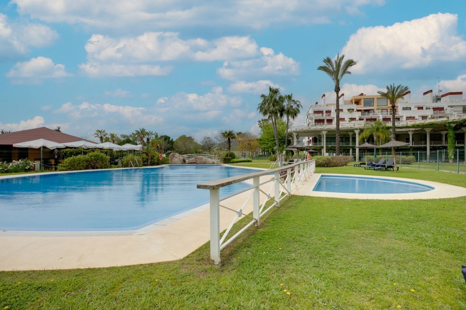 Resale - apartment - Benahavís - Benahavís Centro