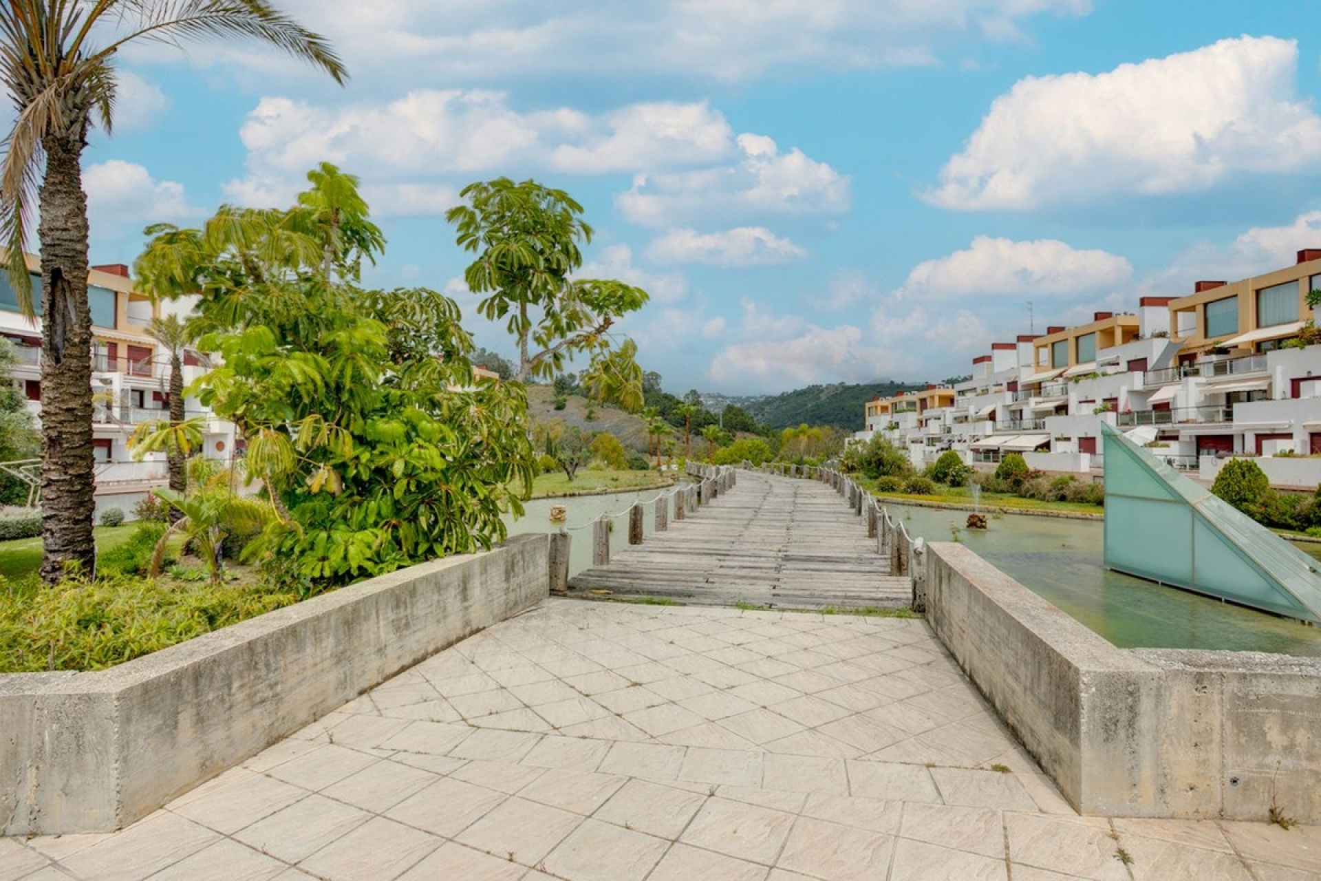 Resale - apartment - Benahavís - Benahavís Centro