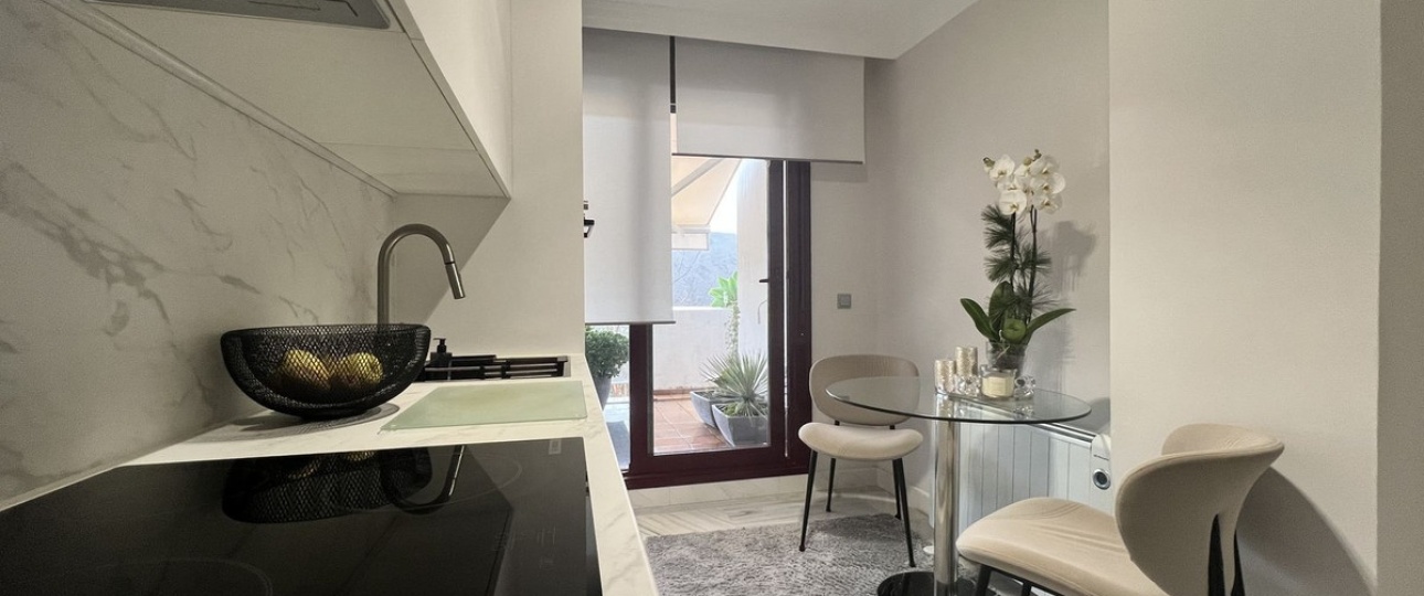 Resale - apartment - Benahavís - Benahavís Centro