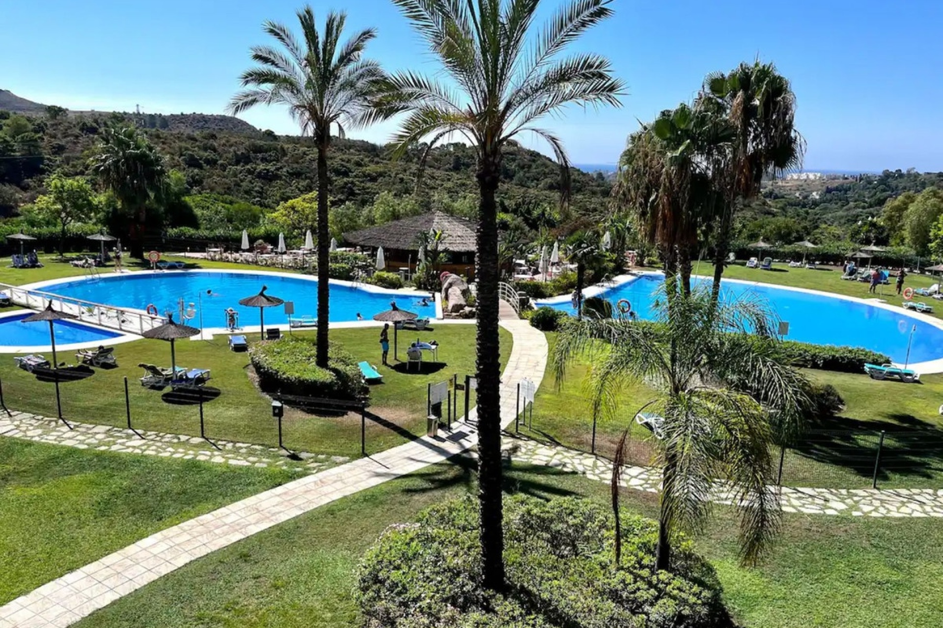 Resale - apartment - Benahavís - Benahavís Centro