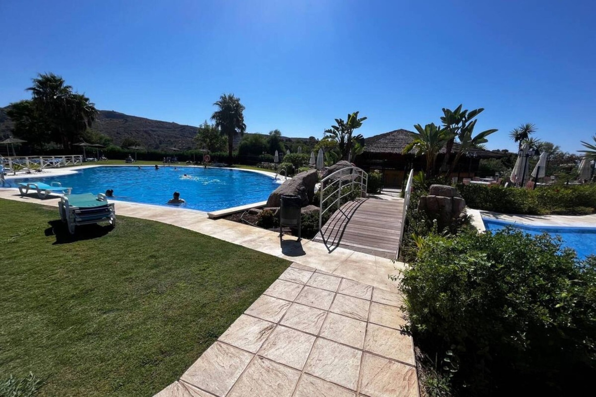 Resale - apartment - Benahavís - Benahavís Centro
