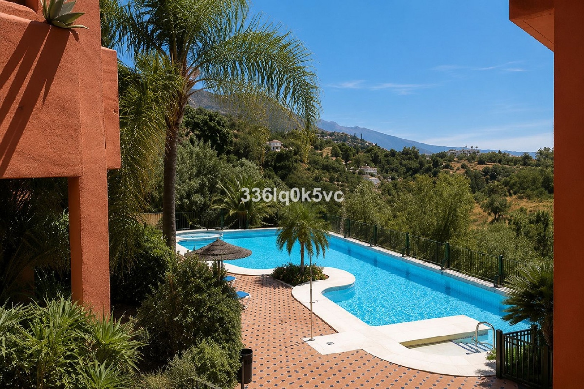 Resale - apartment - Benahavís - Benahavís Centro
