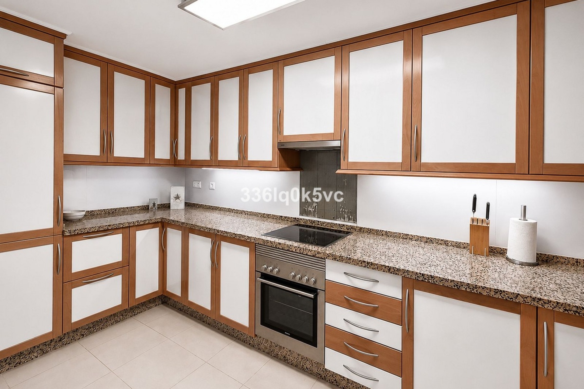 Resale - apartment - Benahavís - Benahavís Centro