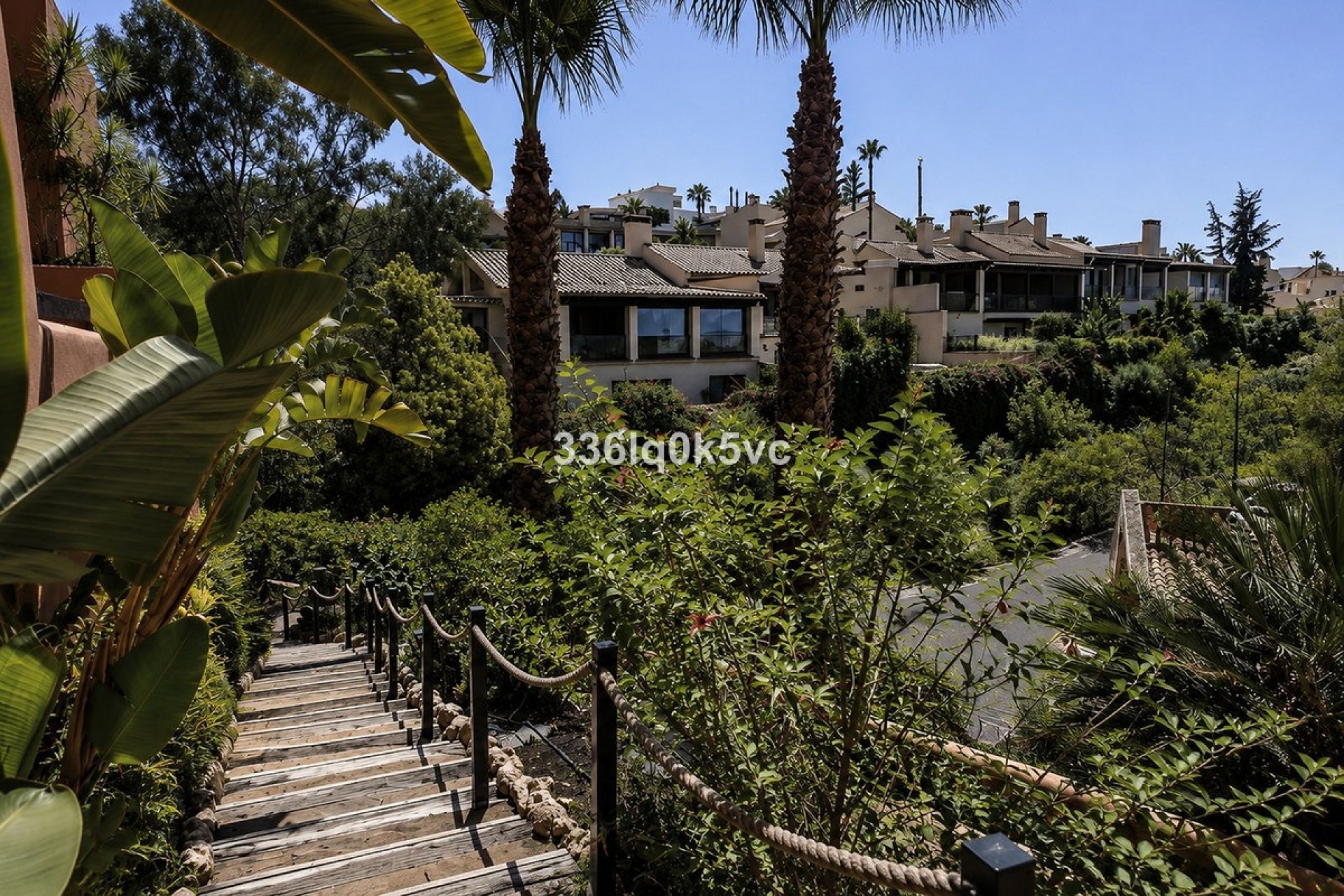 Resale - apartment - Benahavís - Benahavís Centro