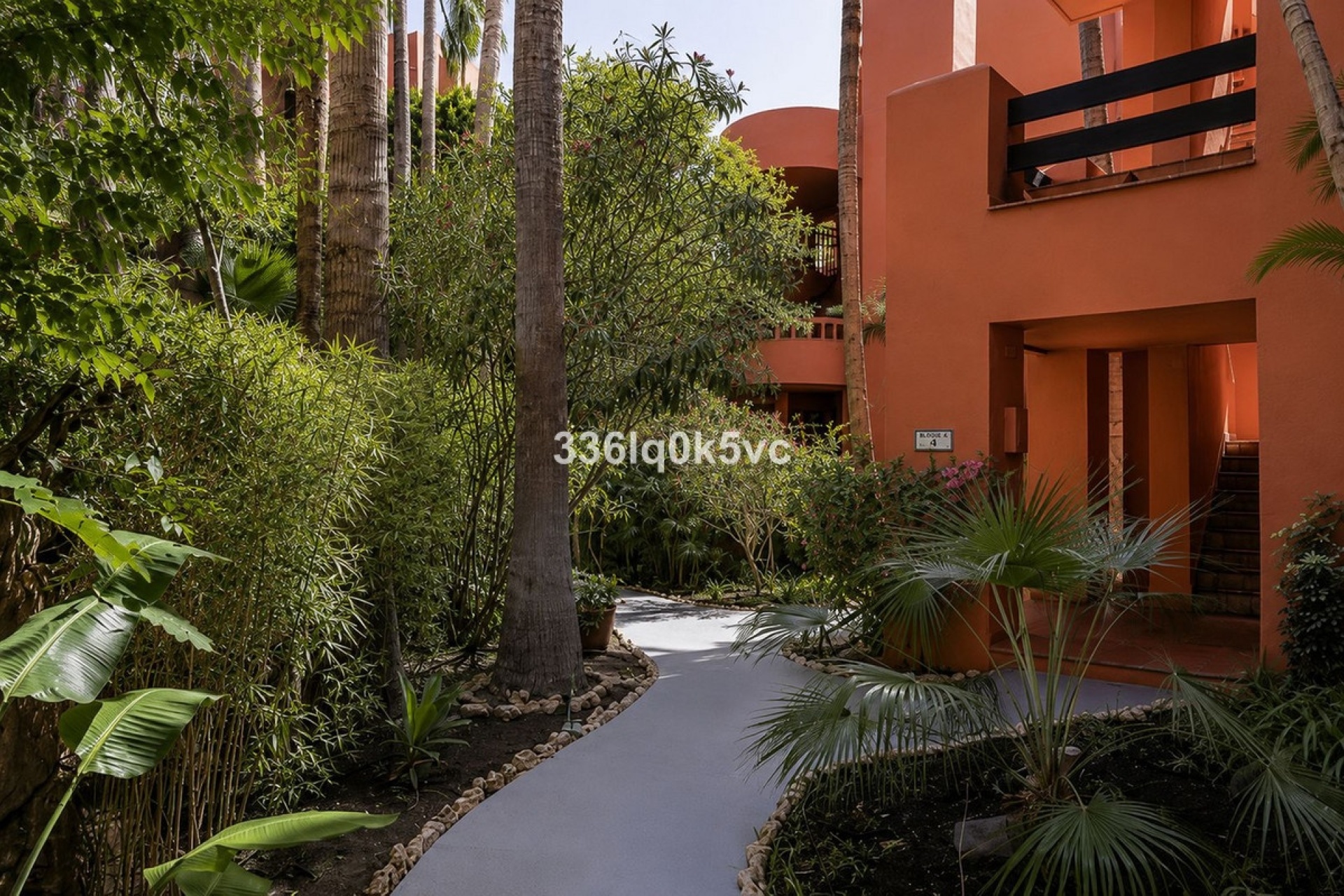 Resale - apartment - Benahavís - Benahavís Centro
