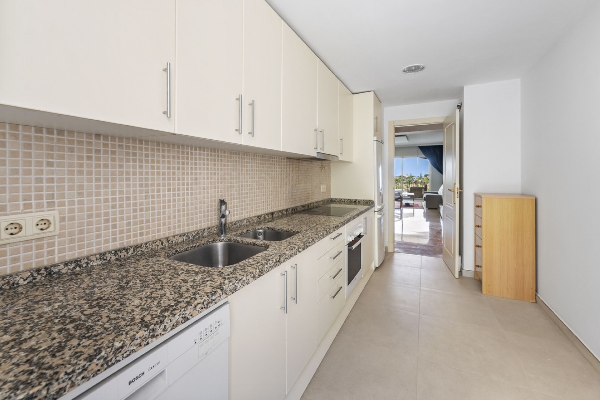 Resale - apartment - Benahavís - Benahavís Centro