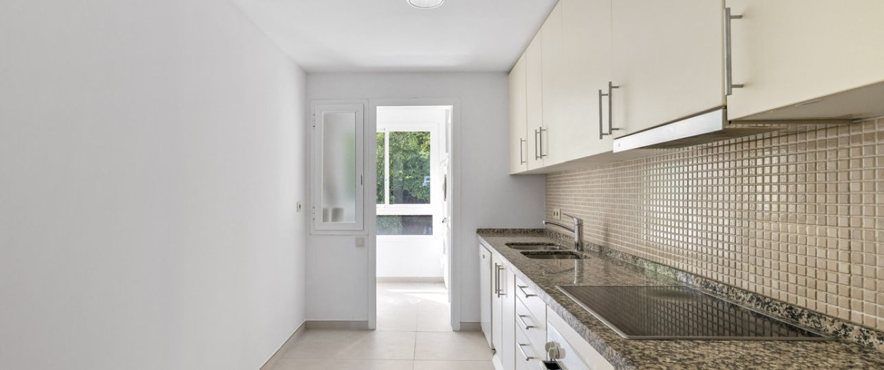 Resale - apartment - Benahavís - Benahavís Centro