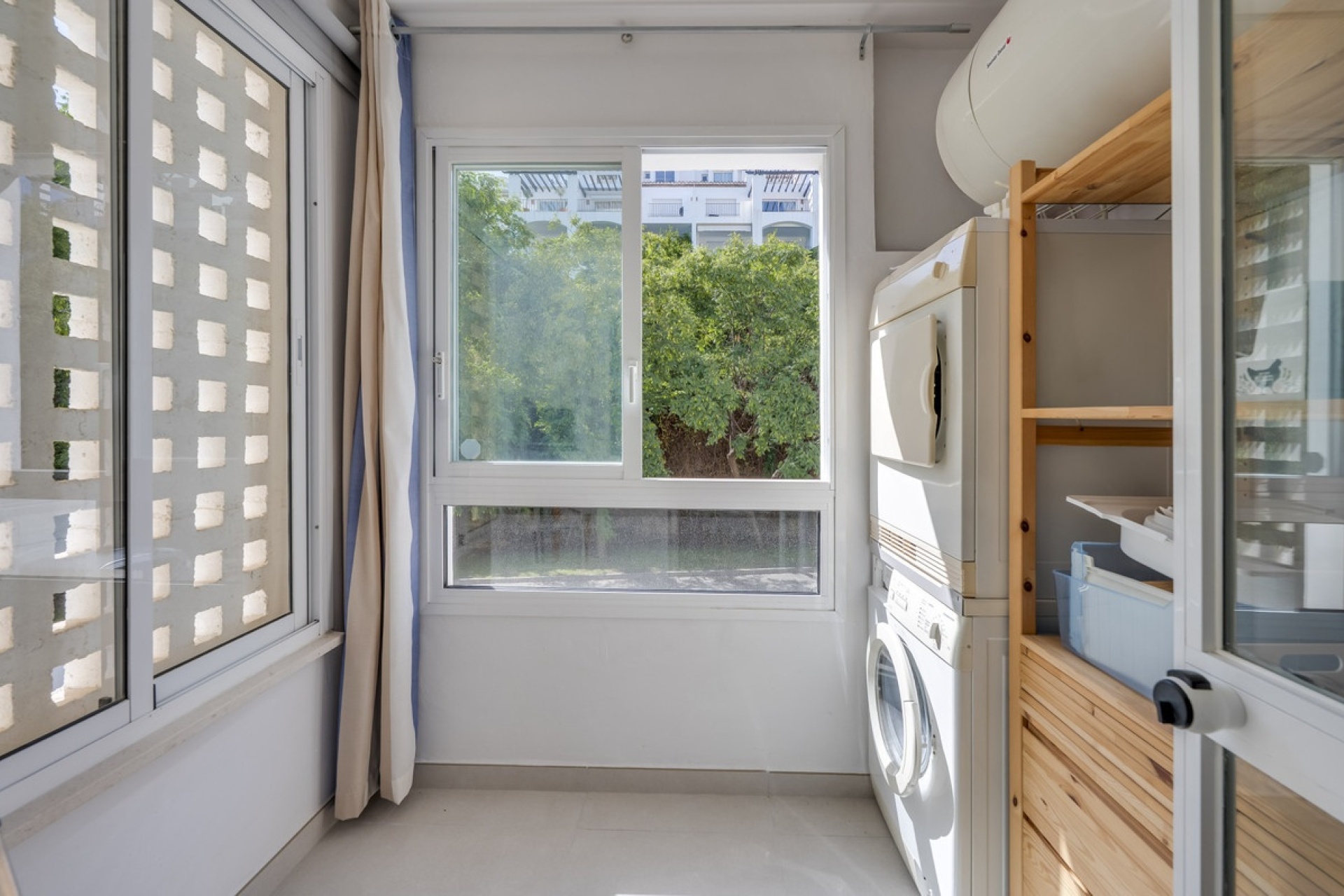 Resale - apartment - Benahavís - Benahavís Centro