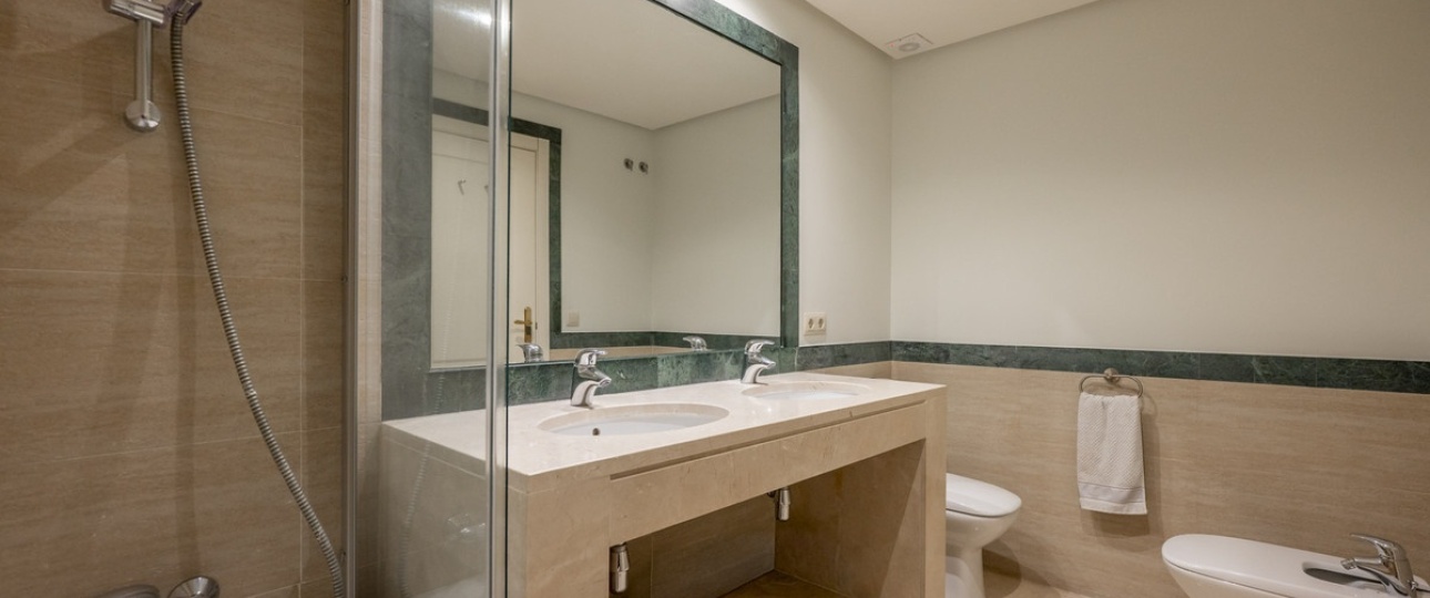 Resale - apartment - Benahavís - Benahavís Centro