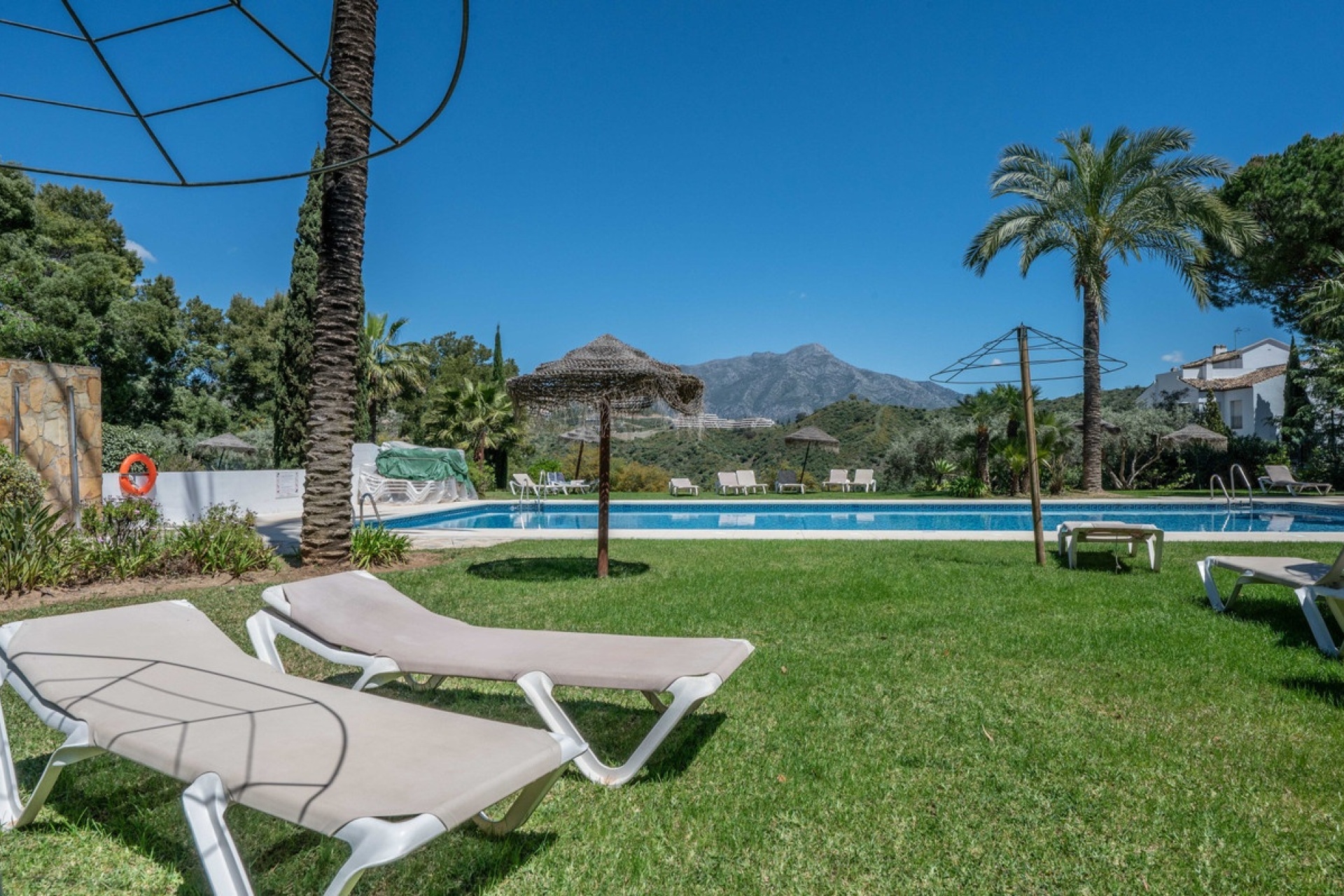 Resale - apartment - Benahavís - Benahavís Centro