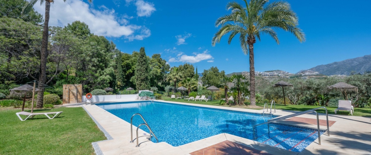 Resale - apartment - Benahavís - Benahavís Centro