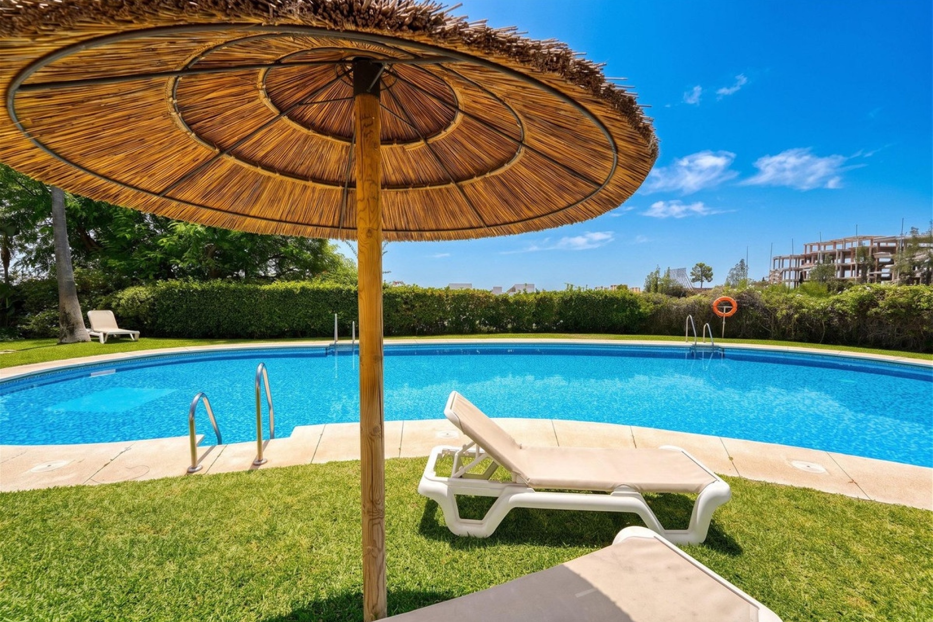 Resale - apartment - Benahavís - Benahavís Centro