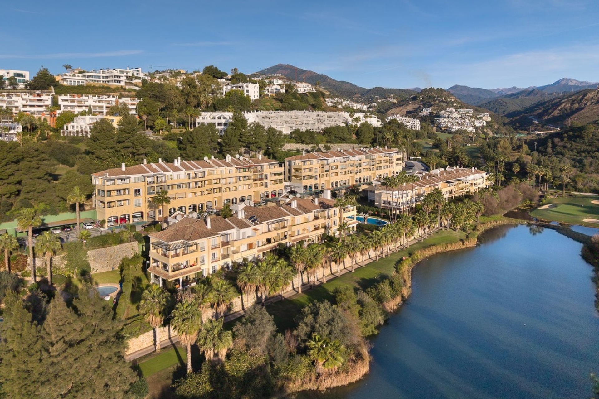 Resale - apartment - Benahavís - Benahavís Centro