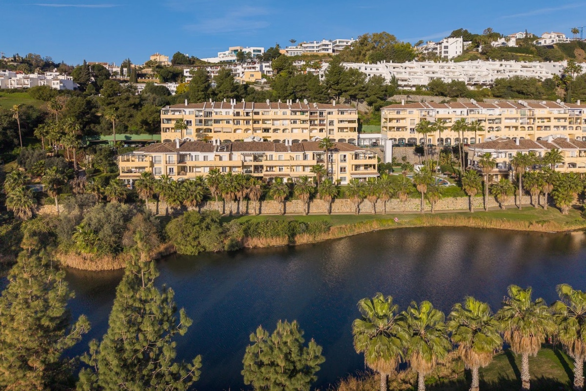 Resale - apartment - Benahavís - Benahavís Centro