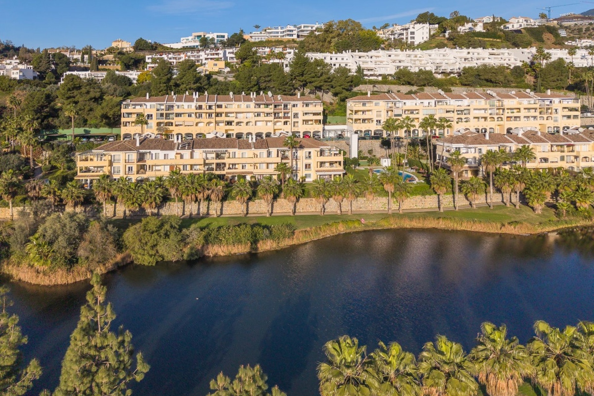 Resale - apartment - Benahavís - Benahavís Centro