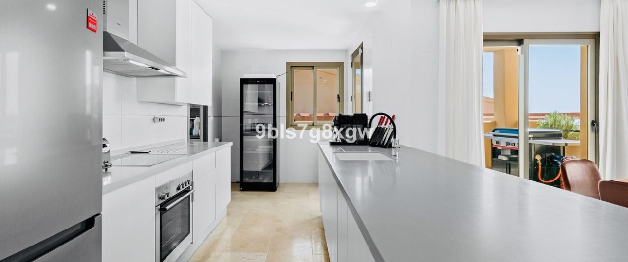 Resale - apartment - Benahavís - Benahavís Centro
