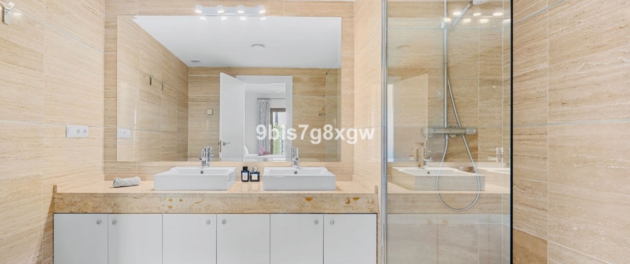 Resale - apartment - Benahavís - Benahavís Centro