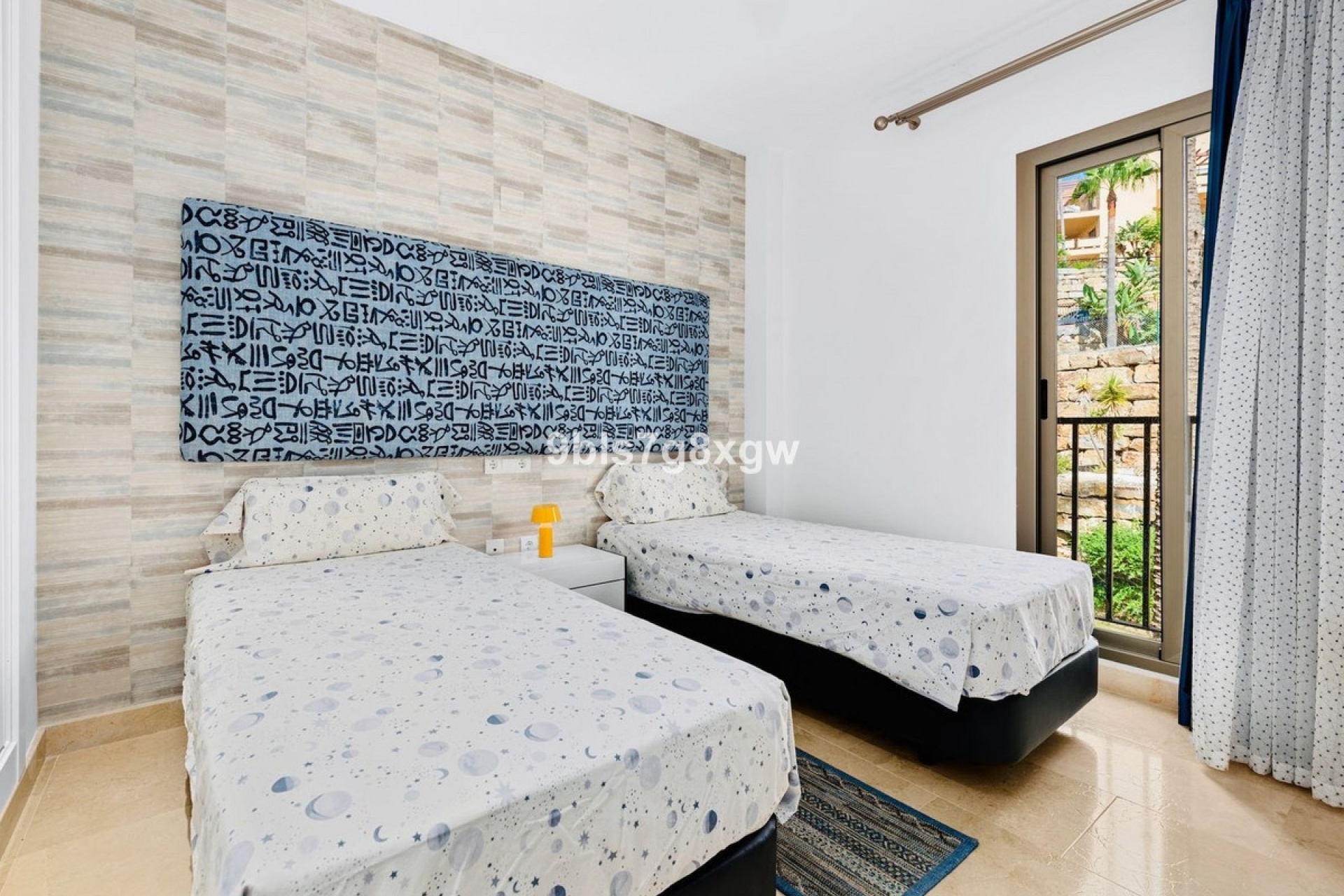 Resale - apartment - Benahavís - Benahavís Centro
